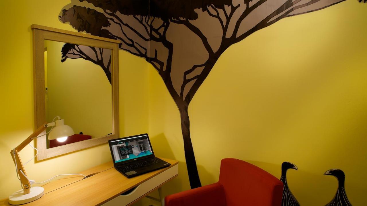 אתונה Nubian Hostel מראה חיצוני תמונה